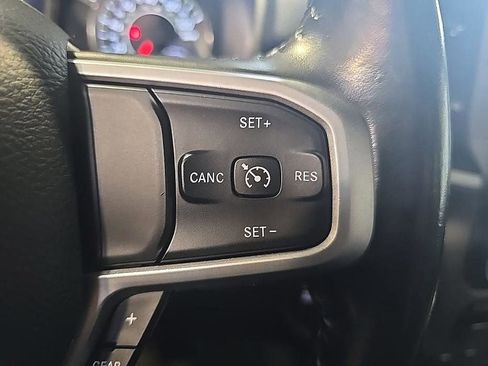 Used 2020 RAM 1500 Big Horn AWD/4WD image 17