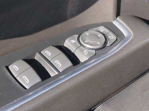 Used 2024 GMC Sierra 1500 SLT image 23