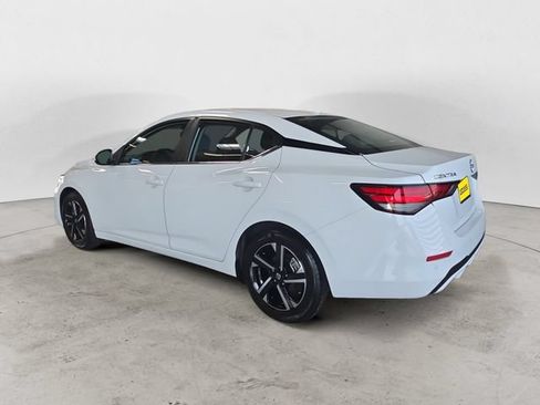 Used 2024 Nissan Sentra SV FWD image 7