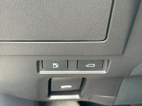 Used 2025 Lexus ES 350 w/ Premium Package FWD image 31