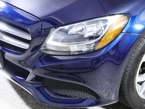 Used 2018 Mercedes-Benz C 300 4MATIC Sedan image 16