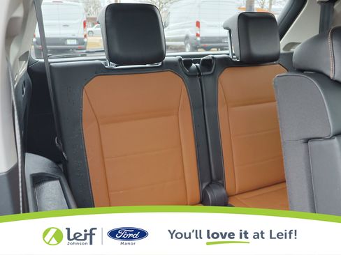 Used 2019 Volkswagen Tiguan SE image 37