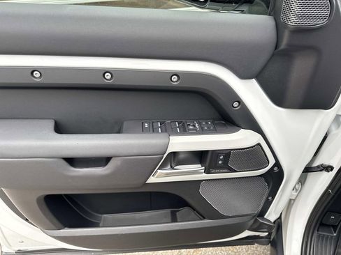 Certified 2024 Land Rover Defender 110 S AWD/4WD image 19