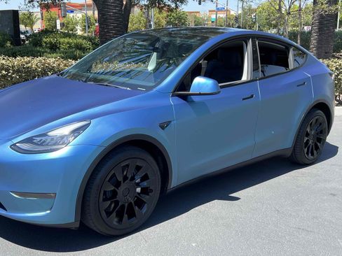 Used 2023 Tesla Model Y Long Range AWD/4WD image 36