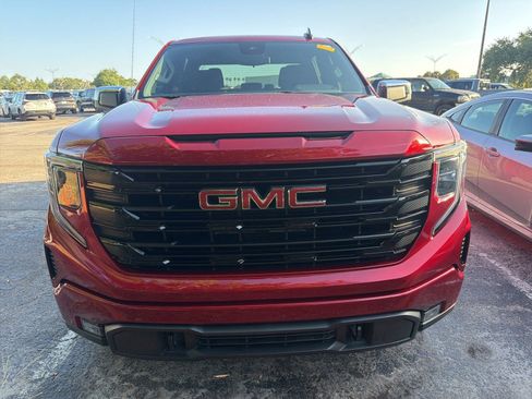 Used 2023 GMC Sierra 1500 Elevation RWD image 2