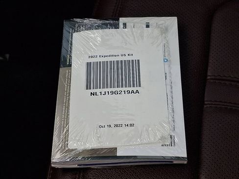 Used 2022 Ford Expedition Max Limited image 29