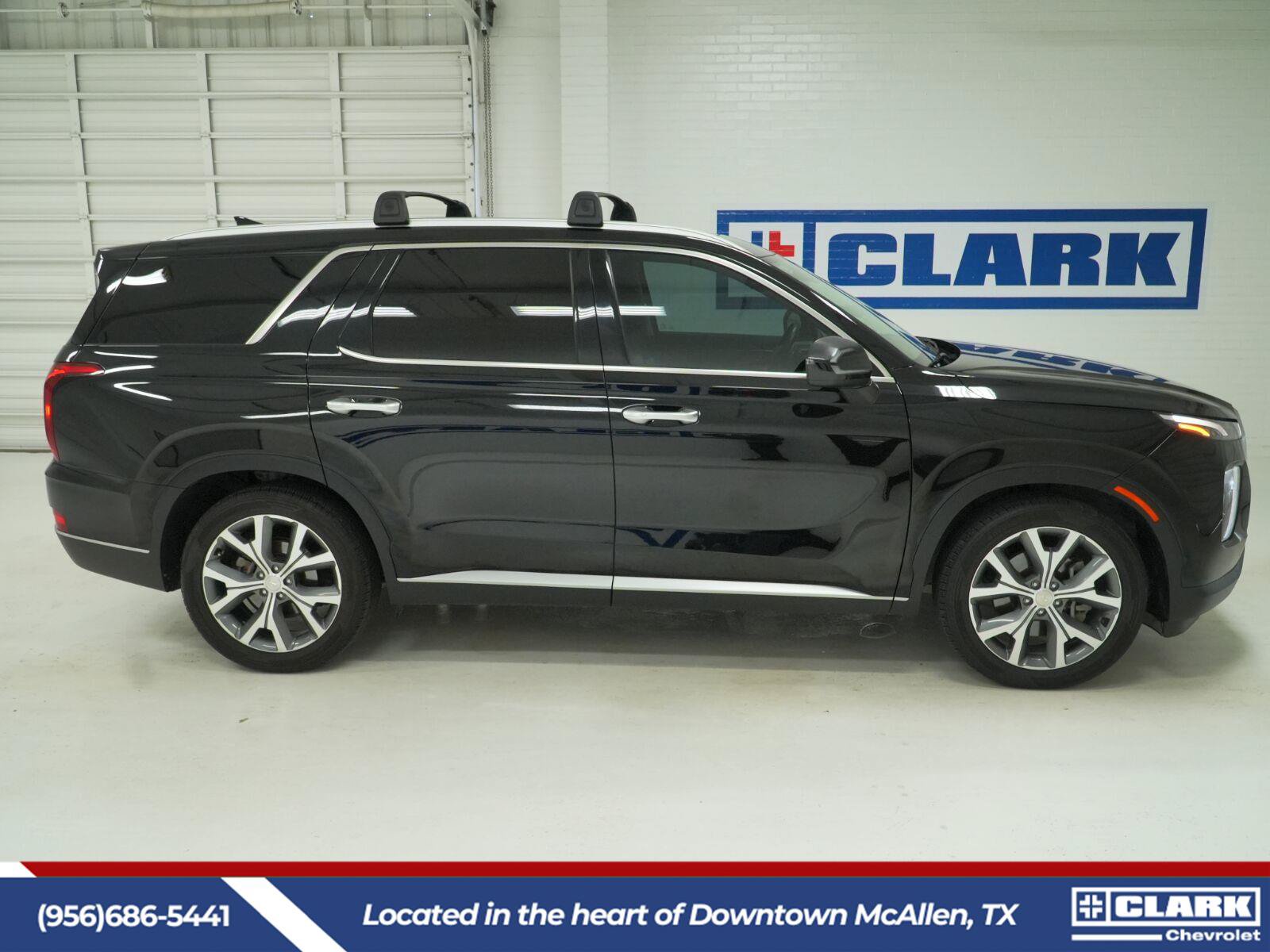 Used 2022 Hyundai Palisade SEL w/ Premium Package FWD image 4