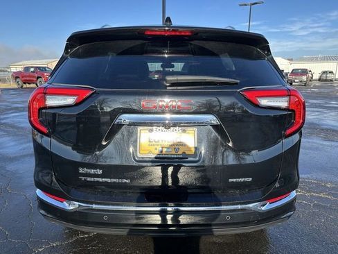Used 2024 GMC Terrain Denali image 32