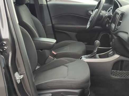 Used 2018 Jeep Compass Sport w/ Tech Group image 27