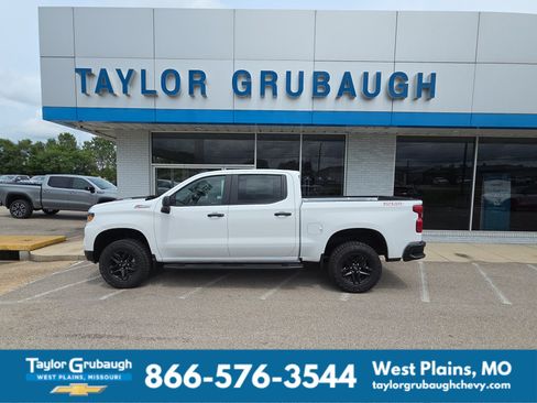 New 2026 Chevrolet Silverado 1500 Custom Trail Boss AWD/4WD image 1