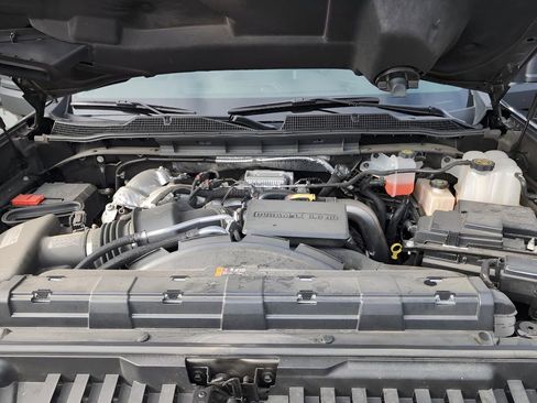 Used 2022 Chevrolet Silverado 2500 LTZ w/ Z71 Off-Road Package image 36