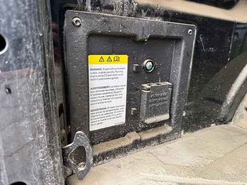 Used 2023 Ford F150 Lariat w/ Trailer Tow Package image 14