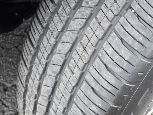 Certified 2025 Subaru Crosstrek 2.5i Limited w/ Crosstrek Mirror Package image 13