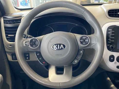 Used 2017 Kia Soul EV + w/ Paint Protection Film Package image 17
