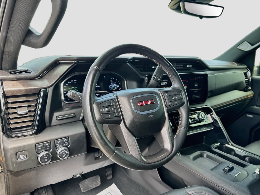 Used 2024 GMC Sierra 2500 AT4 w/ AT4 Premium Plus Package AWD/4WD image 9