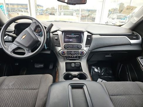 Used 2018 Chevrolet Tahoe 2WD w/ Remote Keyless Entry Package image 11