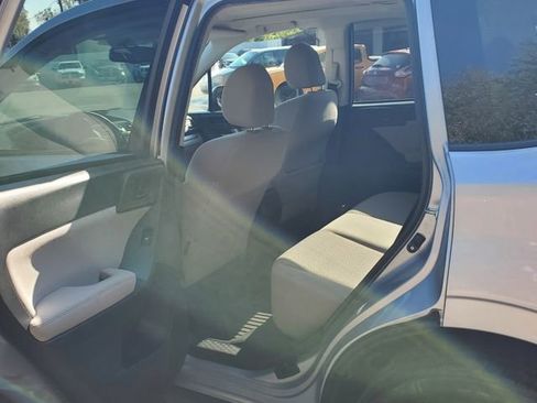 Used 2015 Subaru Forester 2.5i Premium w/ All-Weather Package AWD/4WD image 37