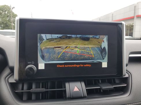 Used 2023 Toyota RAV4 XLE image 23