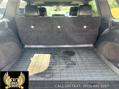 Used 2019 Jeep Grand Cherokee Limited AWD/4WD image 7