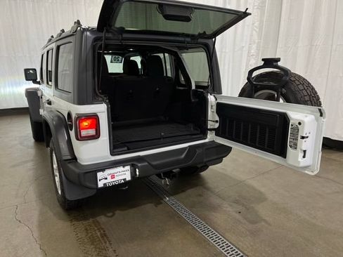 Used 2020 Jeep Wrangler Unlimited Sport S AWD/4WD image 13