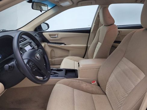 Used 2015 Toyota Camry LE image 17