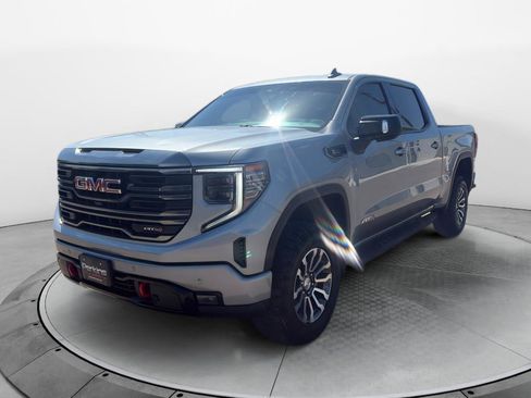 Used 2023 GMC Sierra 1500 AT4 w/ Technology Package AWD/4WD image 1