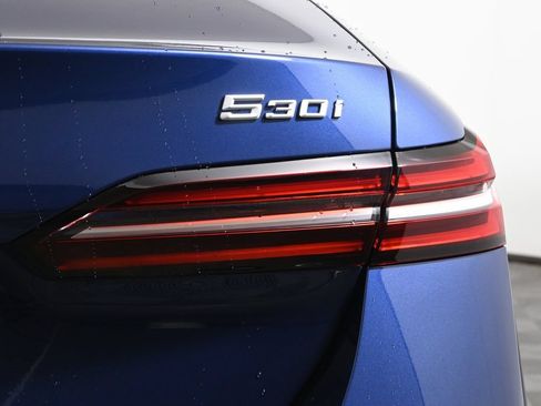 Used 2026 BMW 530i xDrive AWD/4WD image 13