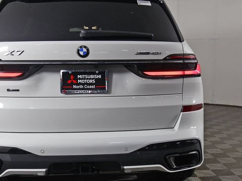 Used 2024 BMW X7 xDrive40i w/ M Sport Package AWD/4WD image 18