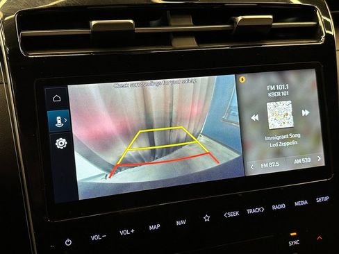 Used 2023 Hyundai Santa Cruz SEL Premium AWD/4WD image 13