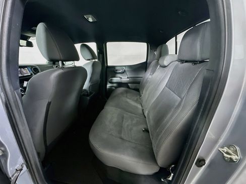 Used 2019 Toyota Tacoma TRD Off-Road RWD image 25