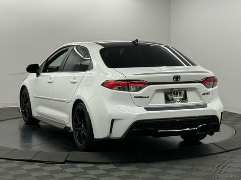 Used 2021 Toyota Corolla SE w/ Carpet Mat Package (TMS) image 10