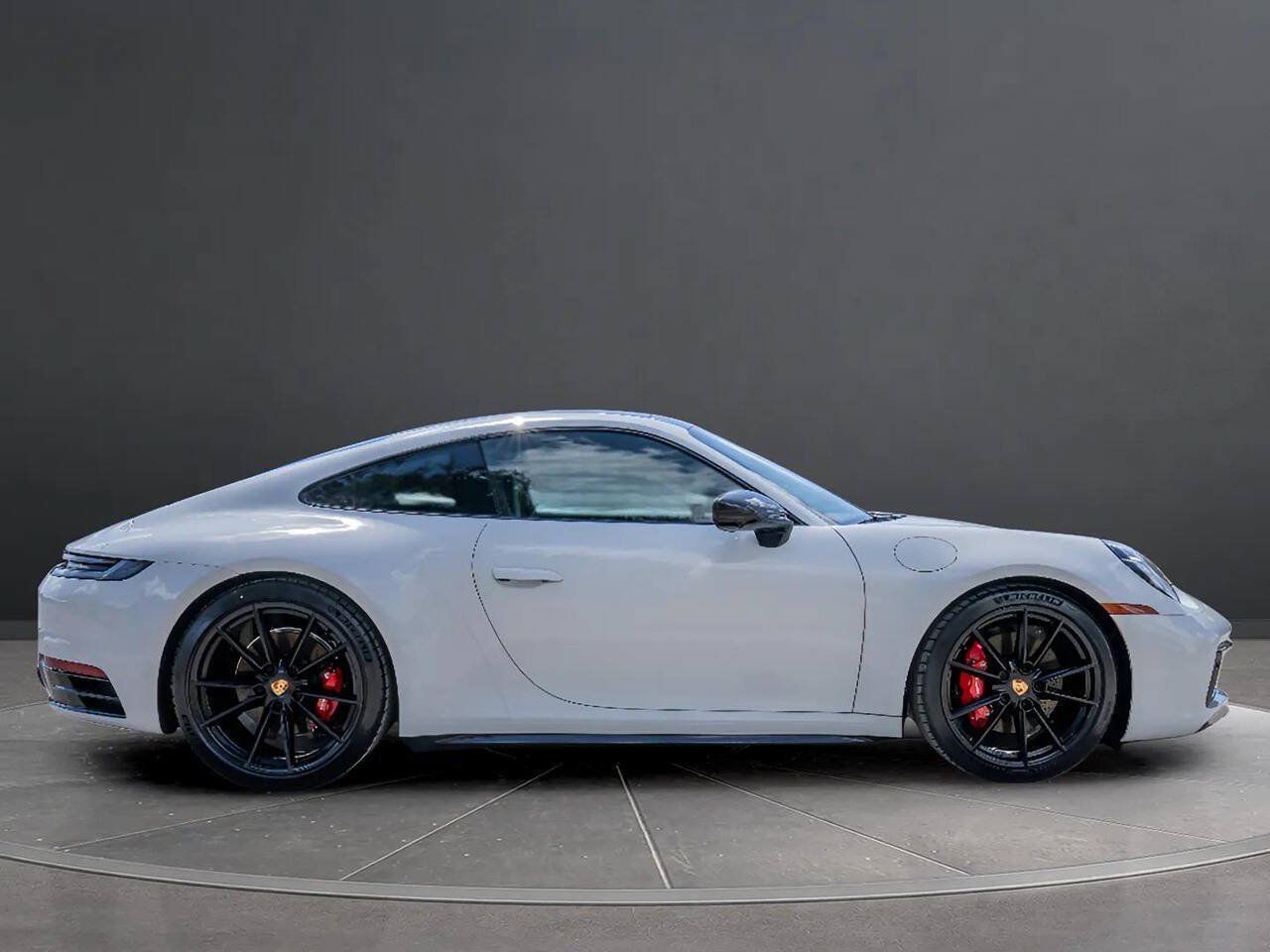 Used 2024 Porsche 911 Carrera 4S AWD/4WD image 5