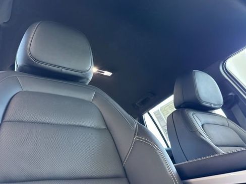 New 2026 GMC Terrain Elevation w/ Elevation Premium Package AWD/4WD image 19