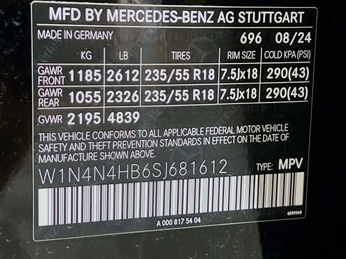 Used 2025 Mercedes-Benz GLA 250 4MATIC image 36