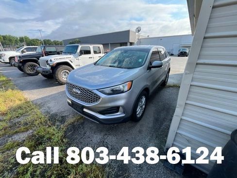 Used 2023 Ford Edge SEL AWD/4WD image 4