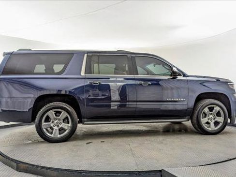 Used 2018 Chevrolet Suburban Premier image 9