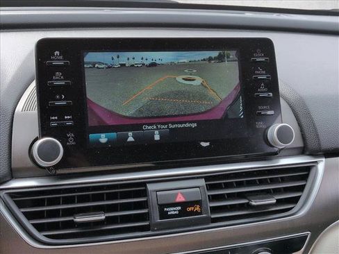 Used 2022 Honda Accord Hybrid image 13