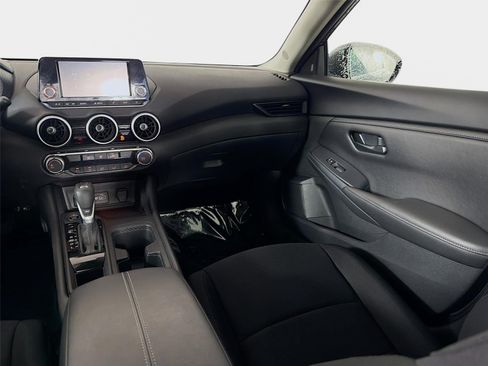 Certified 2024 Nissan Sentra S FWD image 22