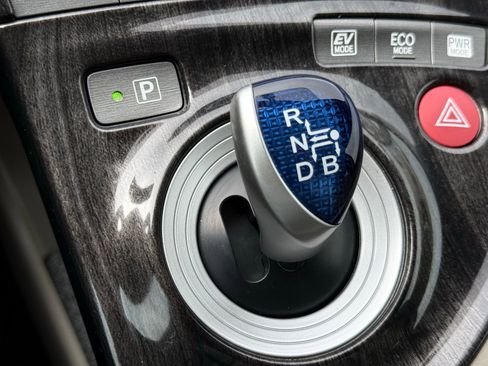 Used 2013 Toyota Prius Two image 40