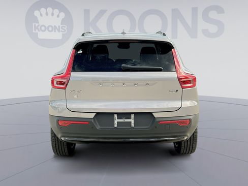 New 2026 Volvo XC40 B5 Plus w/ Protection Package Premier AWD/4WD image 5