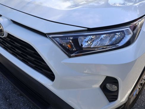 Used 2021 Toyota RAV4 XLE Premium FWD image 3