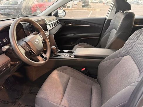 Used 2025 Toyota Camry LE image 9