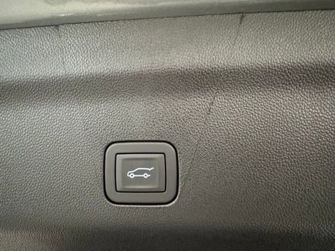 New 2025 Chevrolet Tahoe Premier image 8