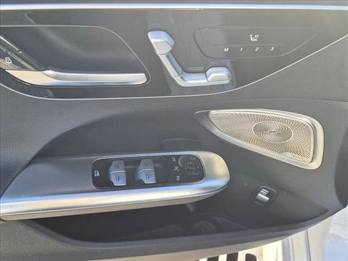 Used 2023 Mercedes-Benz C 300 4MATIC Sedan image 11