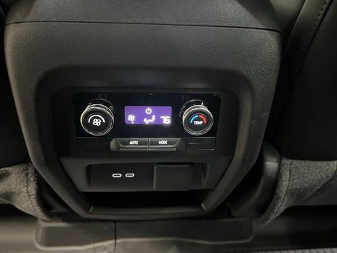 New 2026 Buick Enclave Sport Touring w/ Power Package image 32