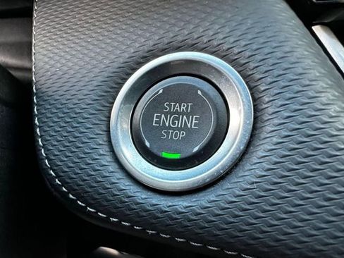 Used 2025 Chevrolet Equinox LT FWD image 19