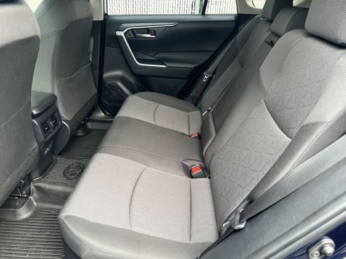 Used 2025 Toyota RAV4 XLE AWD/4WD image 23