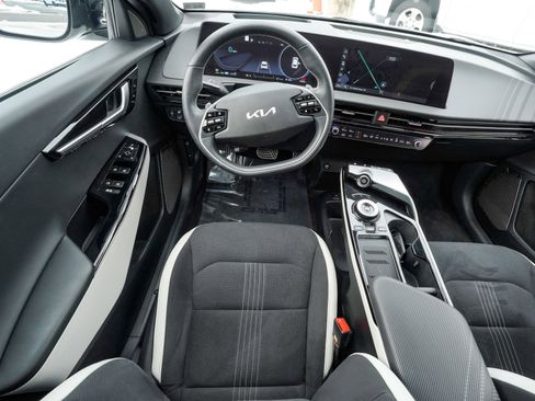 Used 2024 Kia EV6 GT-Line image 37