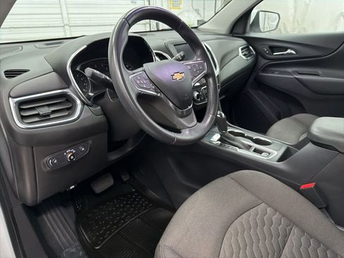 Used 2021 Chevrolet Equinox LT image 13