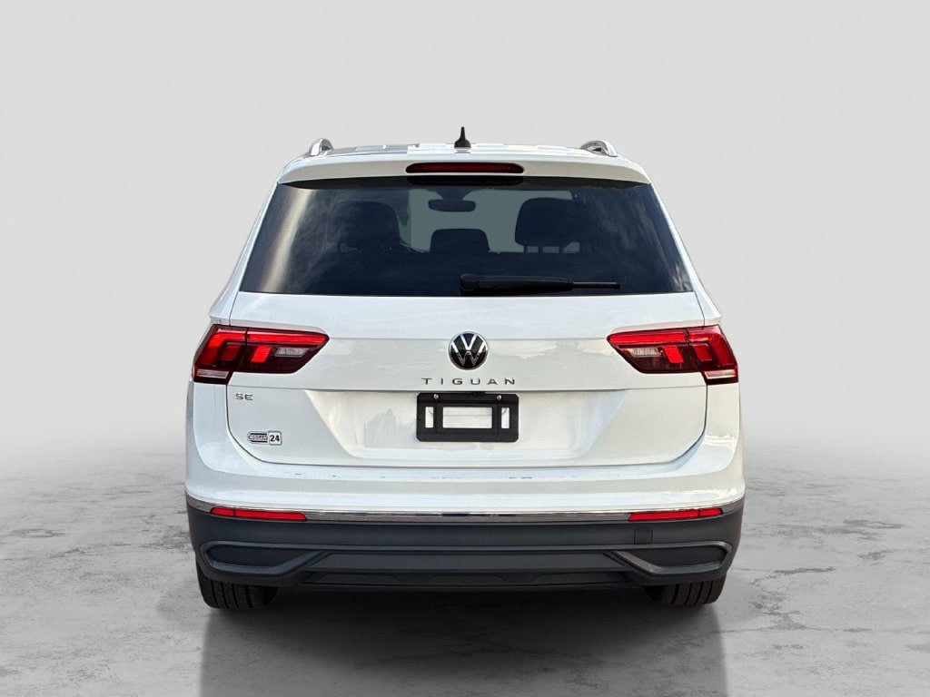 Used 2024 Volkswagen Tiguan SE FWD image 6